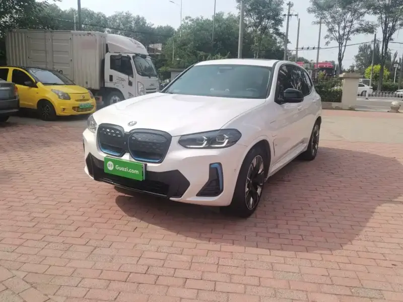 BMW iX3, 2021