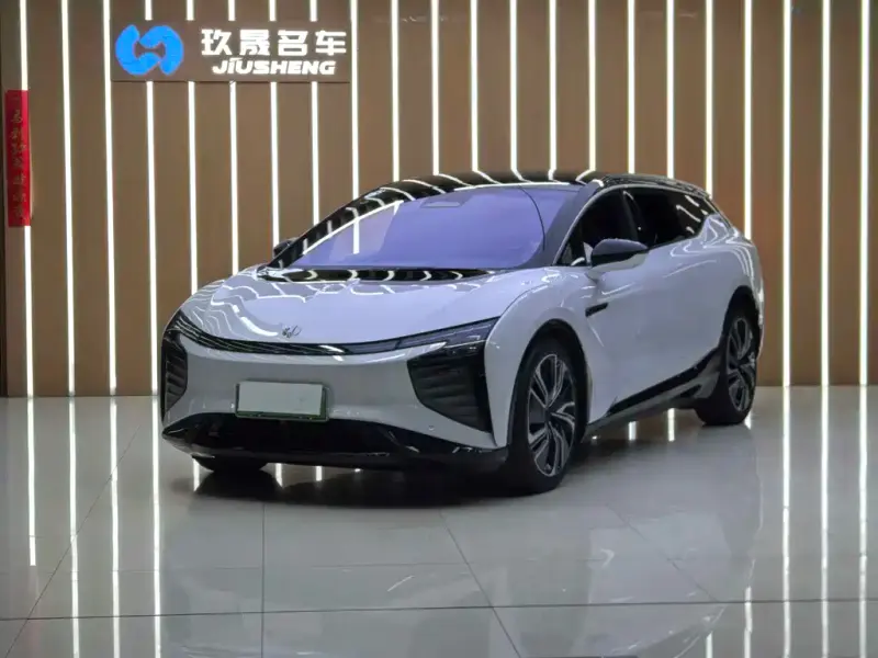 HiPhi X, 2024