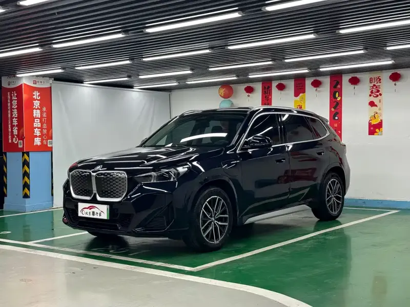 BMW iX1, 2025