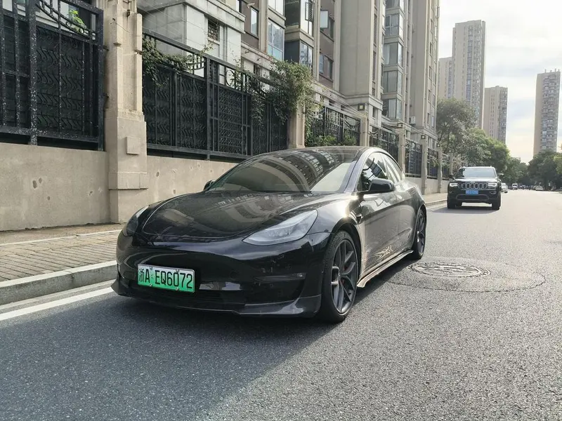 Tesla Model 3, 2021