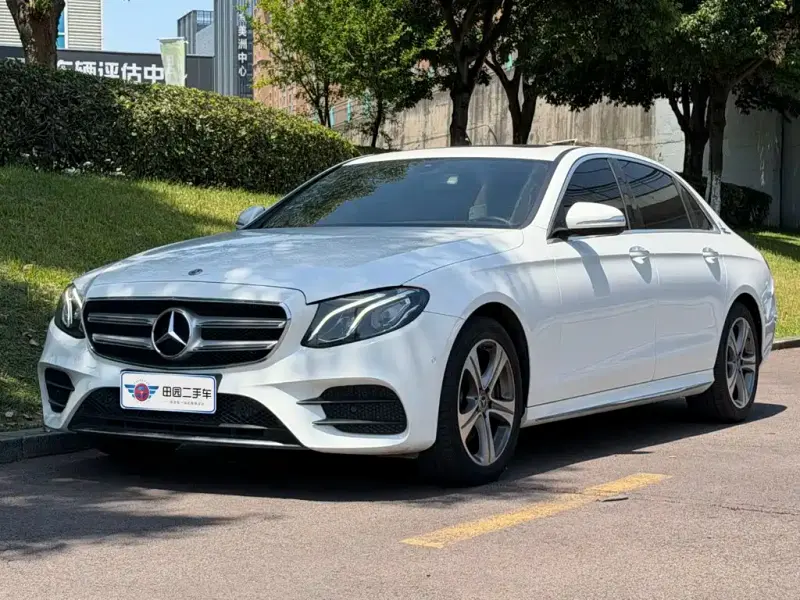 Mercedes-Benz E-Class, 2019 — фото 1