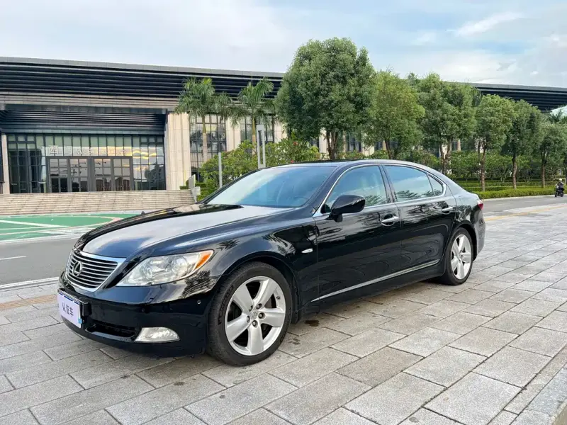 Lexus LS, 2006