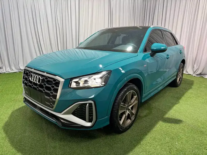 Audi Q2L, 2022