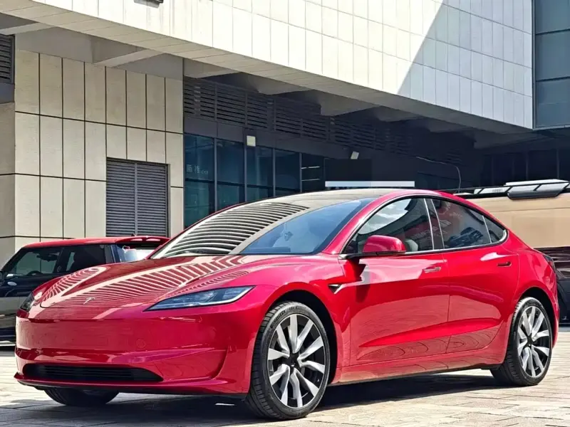 Tesla Model 3, 2024