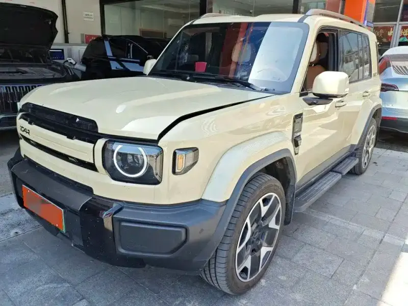 iCAR V27, 2026