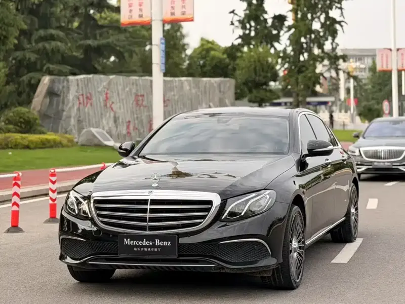 Mercedes-Benz E-Class, 2019 — фото 1