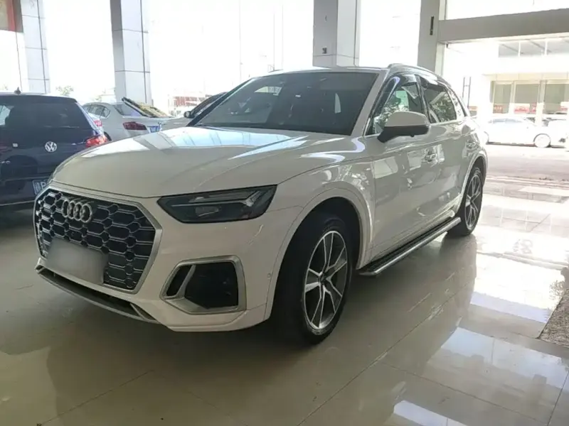 Audi Q5L, 2022