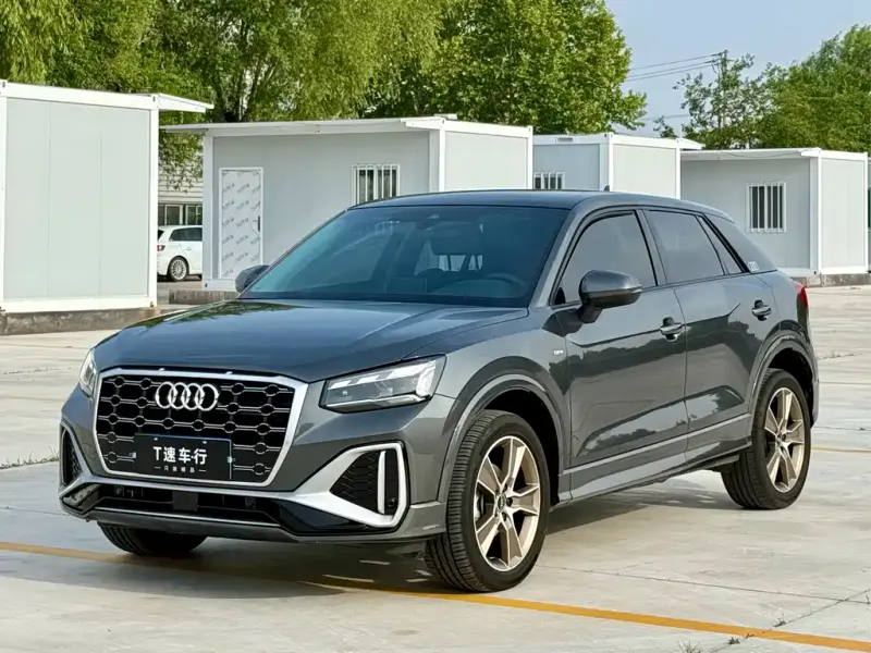 Audi Q2L, 2022