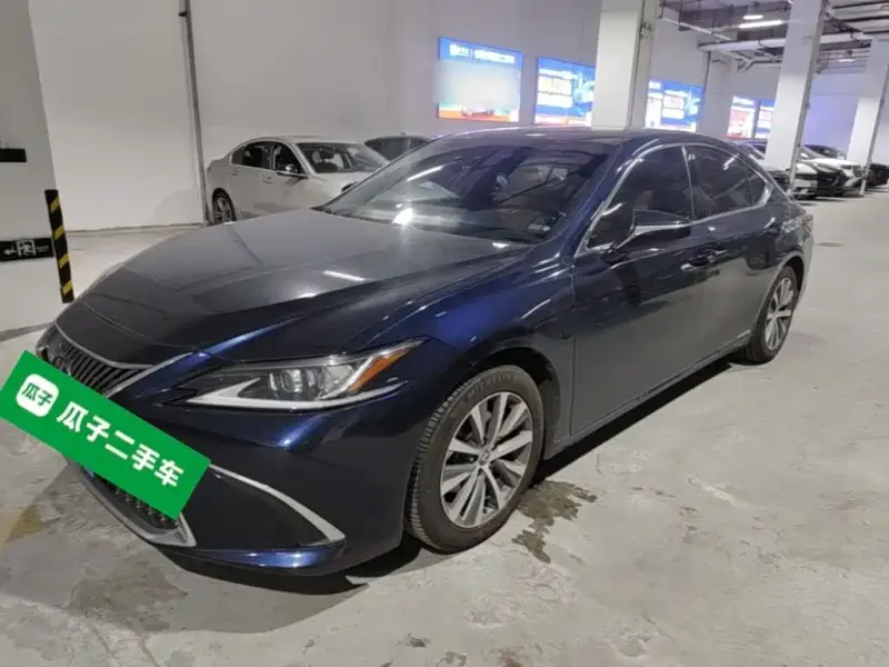 Lexus ES, 2020
