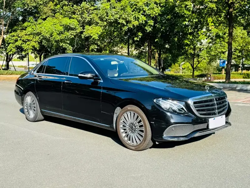 Mercedes-Benz E-Class, 2020 — фото 1
