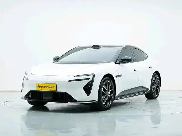 Avatr 06, 2025