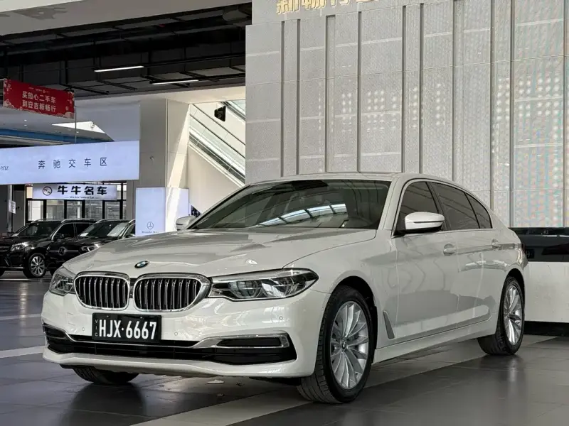 BMW 5 Series, 2020