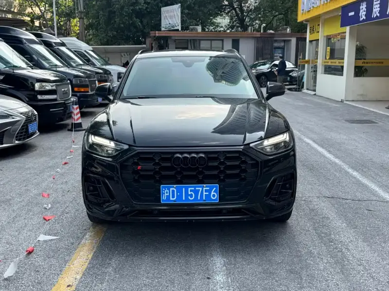 Audi Q5L, 2022