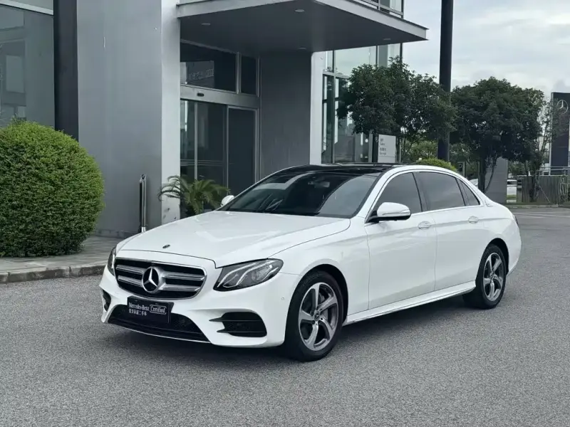 Mercedes-Benz E-Class, 2019 — фото 1