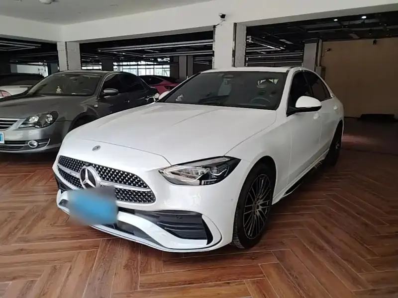 Mercedes-Benz C-Class, 2024
