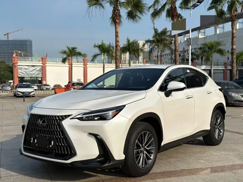 Lexus NX, 2023