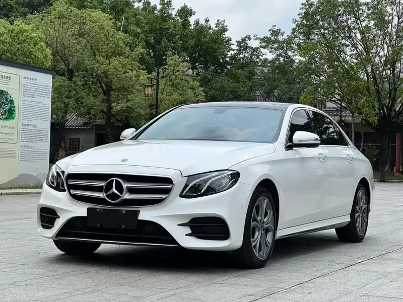 Mercedes-Benz E-Class, 2020 — фото 1