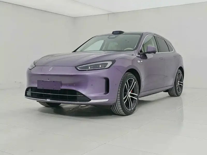 AITO M5, 2025