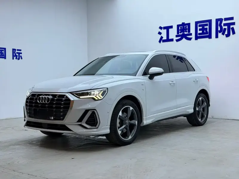 Audi Q3, 2023