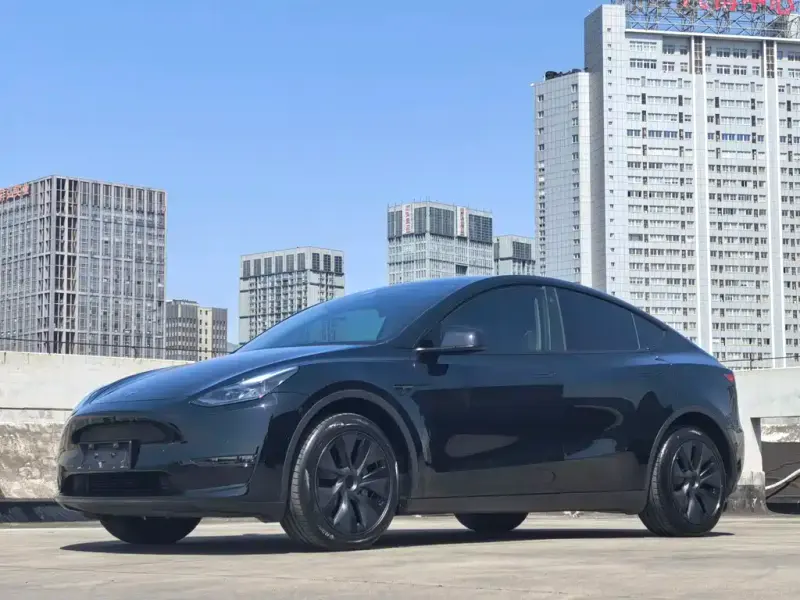 Tesla Model Y, 2023