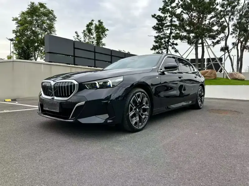 BMW 5 Series, 2024