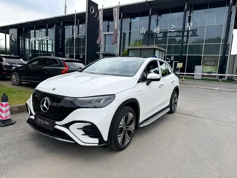 Mercedes-Benz EQE SUV, 2025