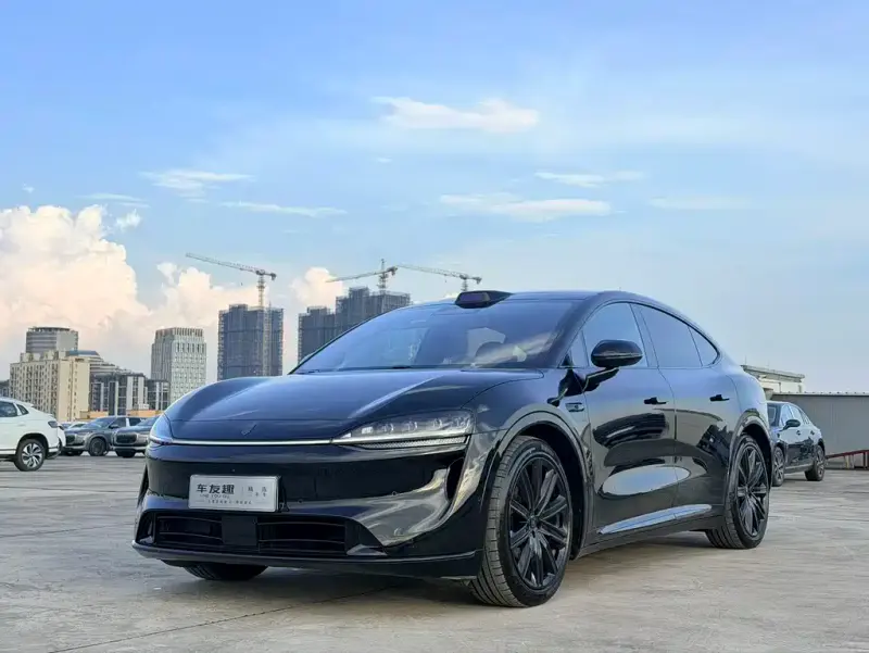 Luxeed Zhijie R7, 2025