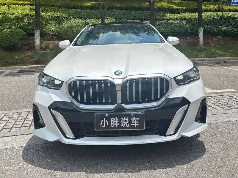BMW 5 Series, 2024