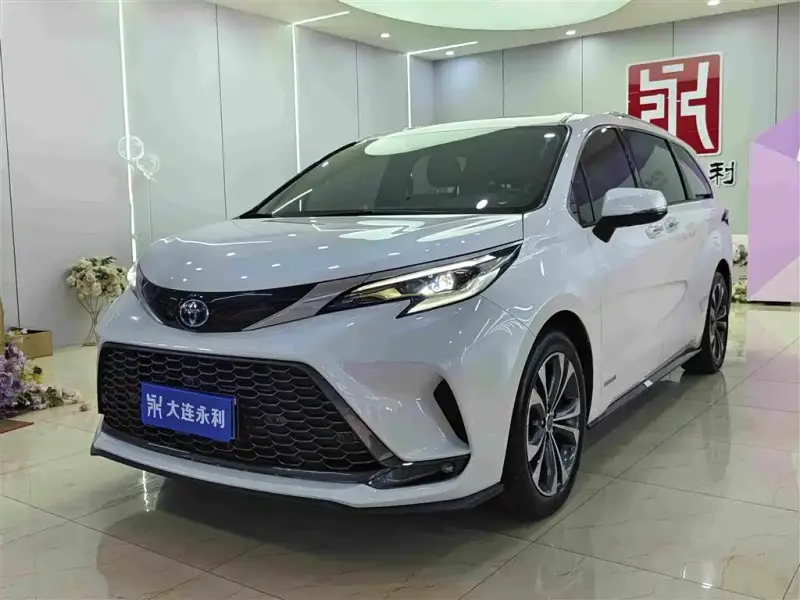 Toyota Granvia, 2023
