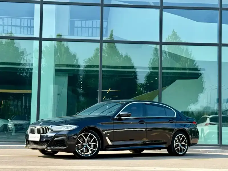 BMW 5 Series, 2023