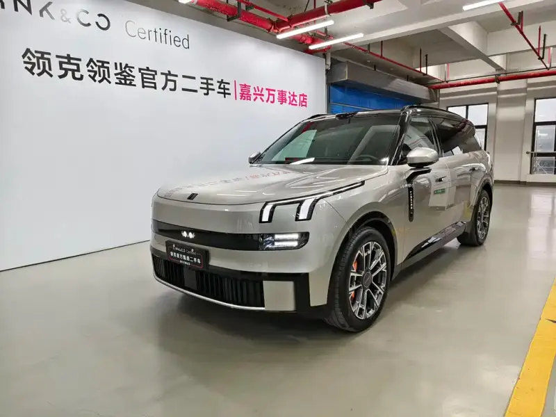 Lynk & Co 900, 2025