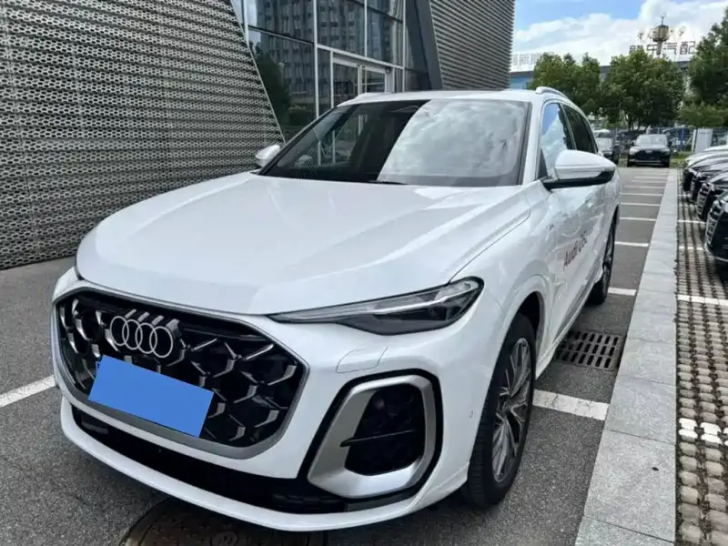 Audi Q5L, 2025