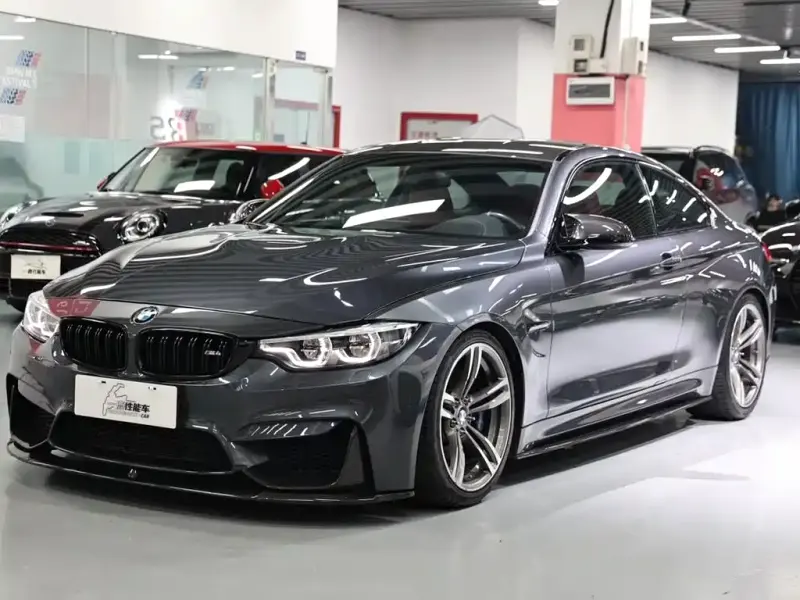 BMW M4, 2018 — фото 1