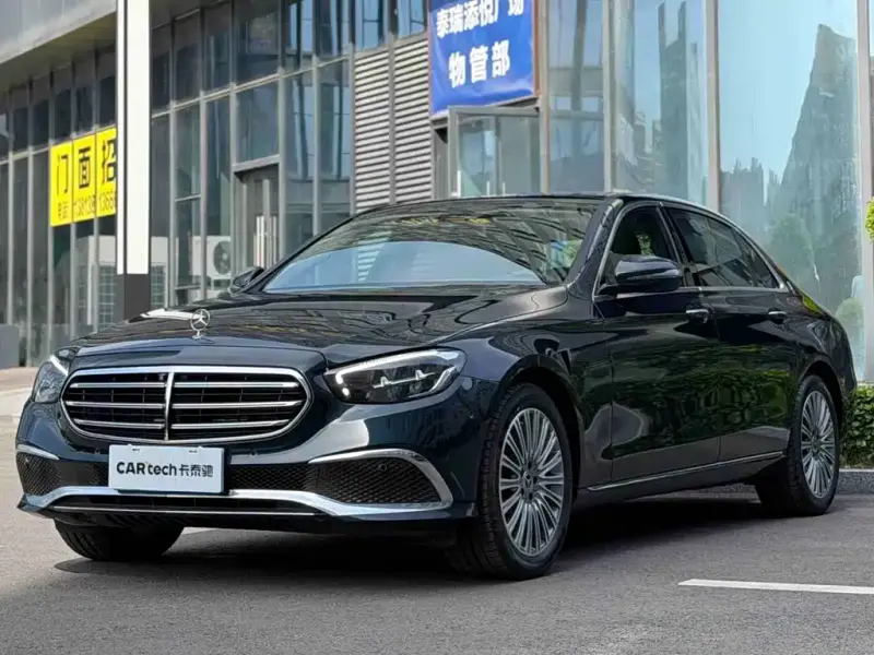 Mercedes-Benz E-Class, 2023 — фото 1