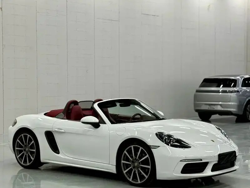 Porsche 718, 2022
