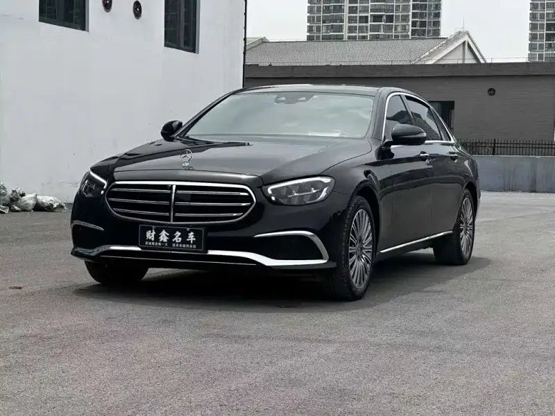 Mercedes-Benz E-Class, 2023 — фото 1