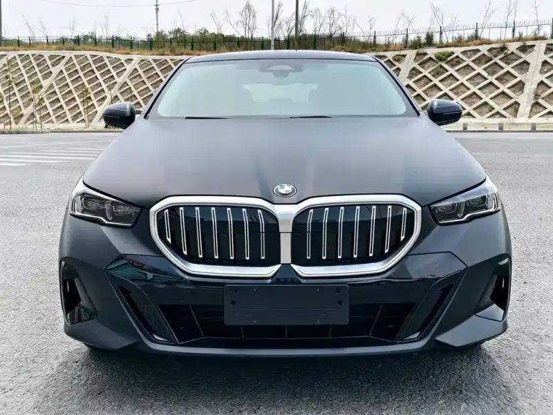 BMW 5 Series, 2026