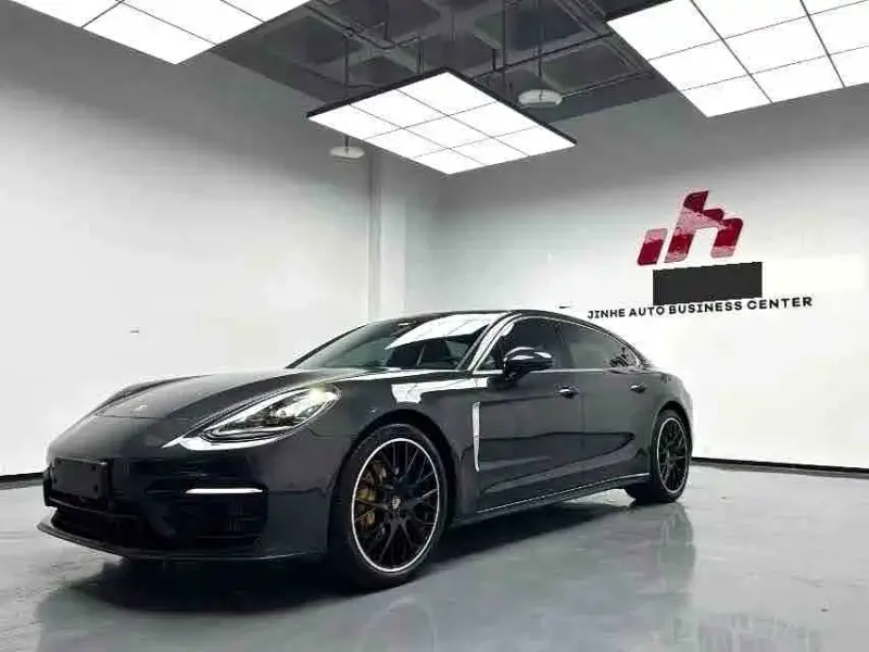 Porsche Panamera, 2022