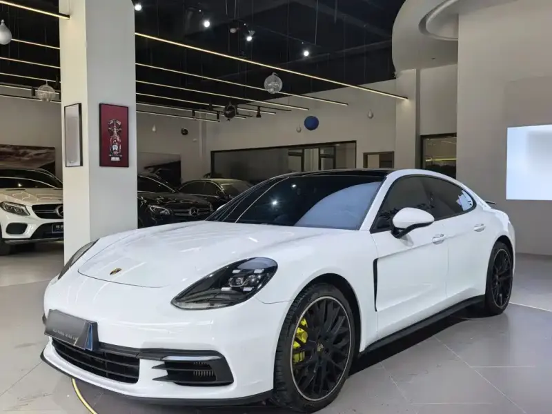 Porsche Panamera, 2020