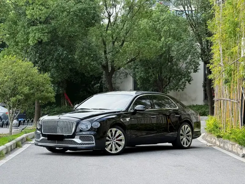 Bentley Flying Spur, 2015