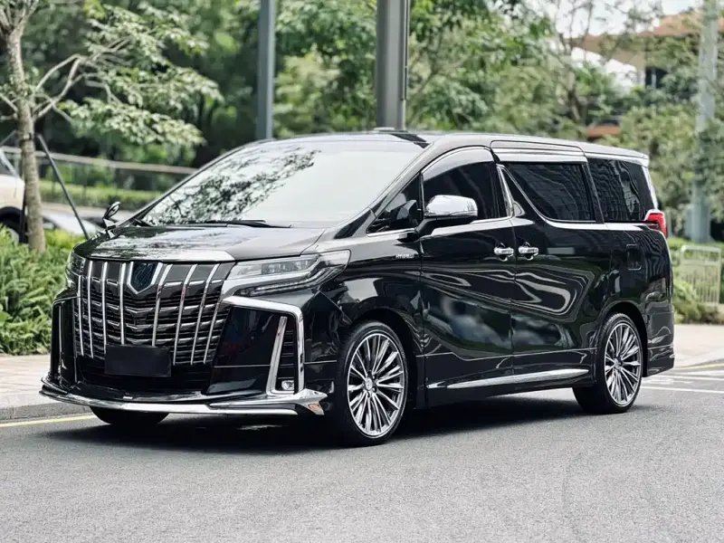 Toyota Alphard, 2022