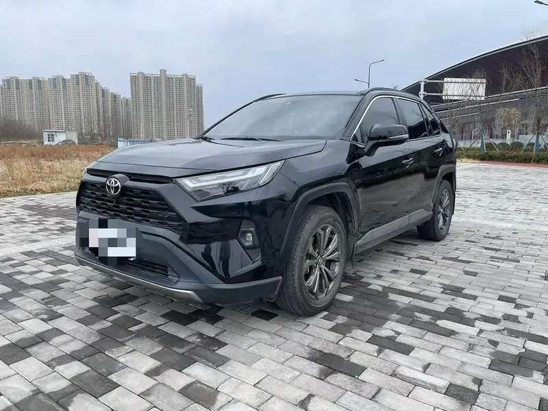 Toyota RAV4, 2023