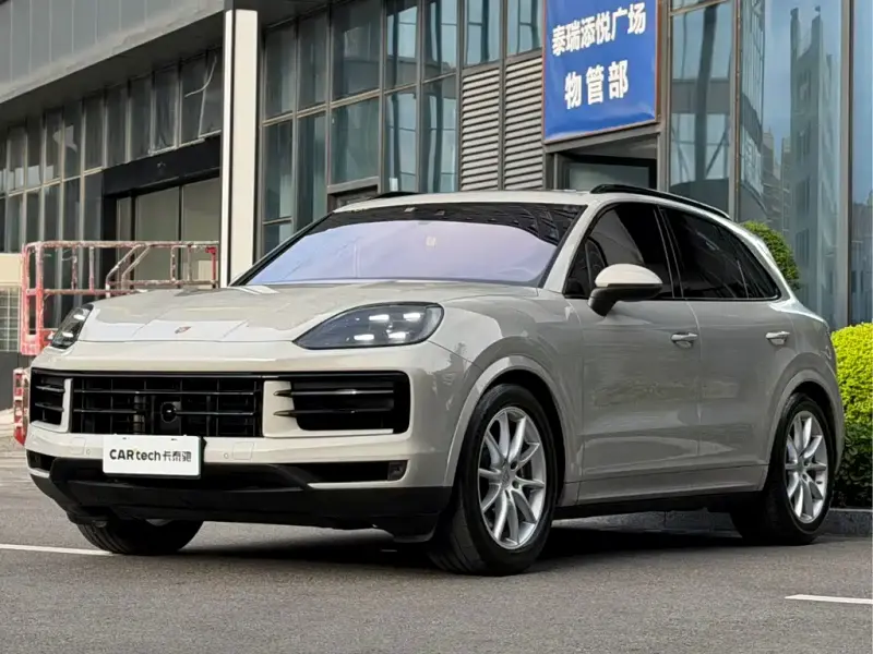 Porsche Cayenne, 2023 — фото 1