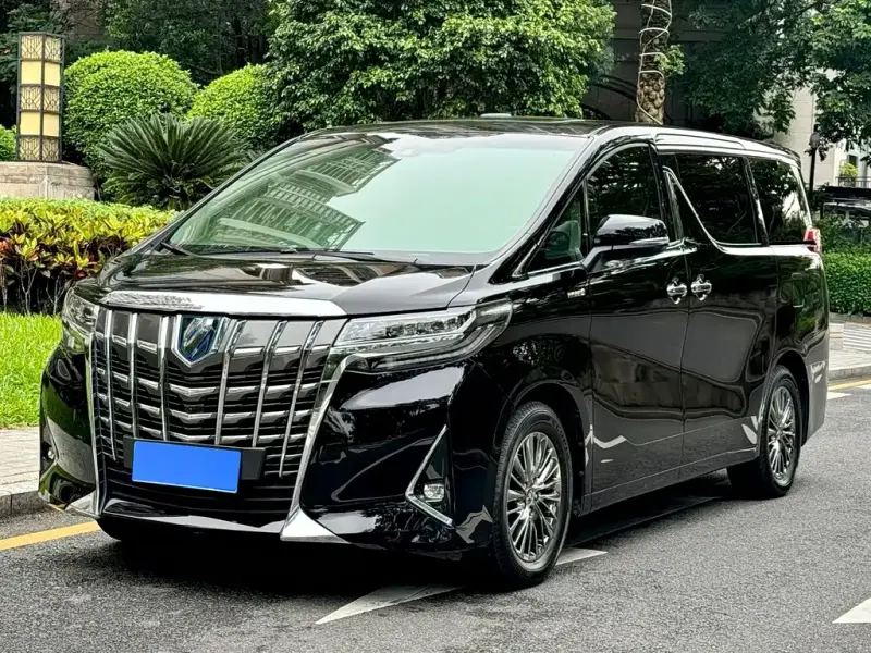 Toyota Alphard, 2023