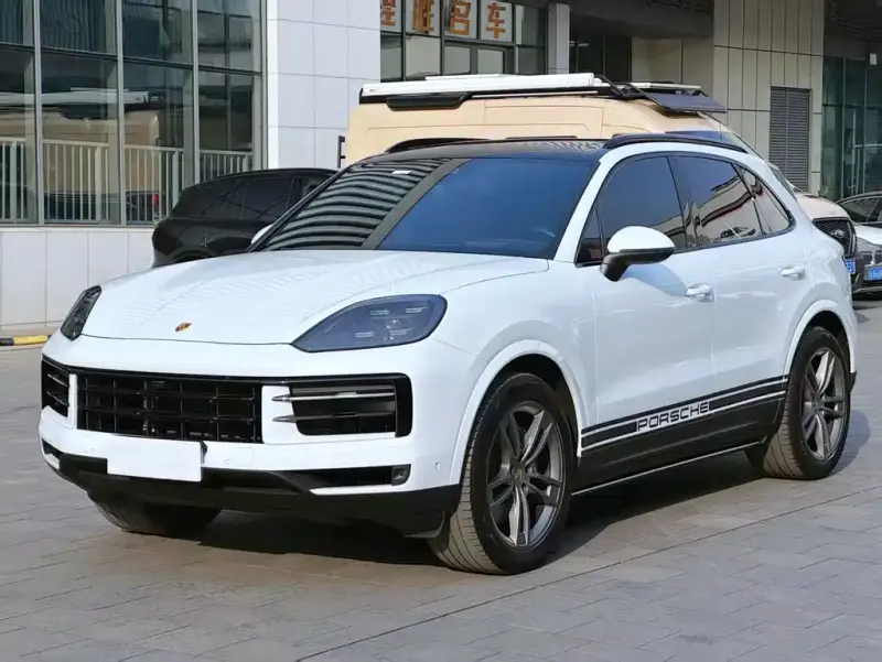 Porsche Cayenne, 2024
