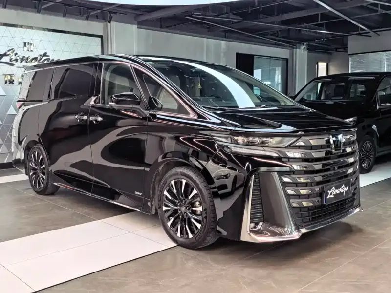 Toyota Vellfire, 2024