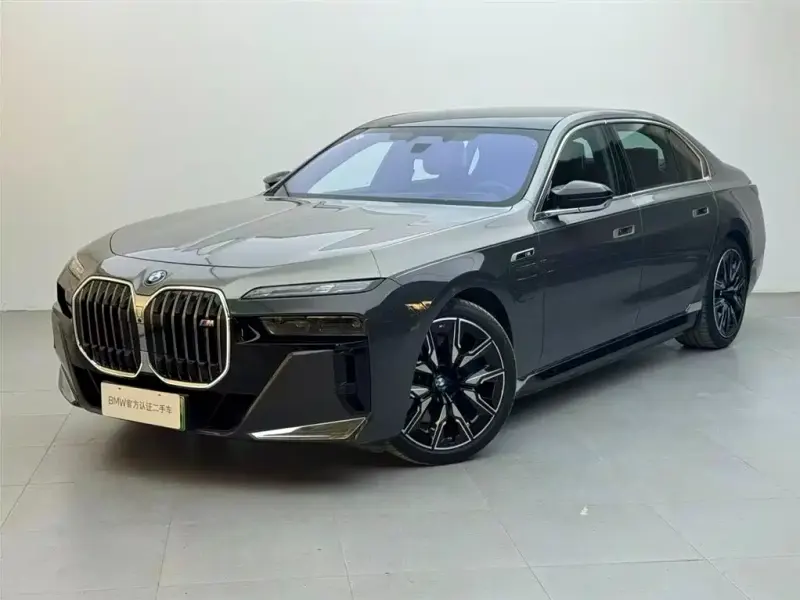 BMW i7 M70L, 2024