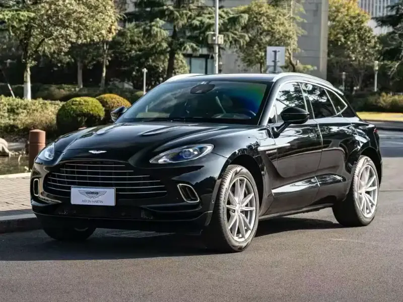 Aston Martin DBX, 2022