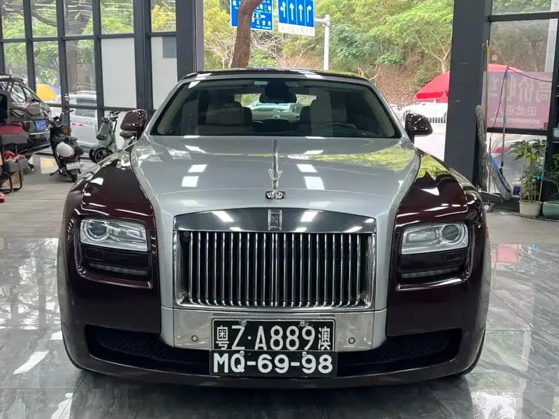 Rolls-Royce Ghost, 2012