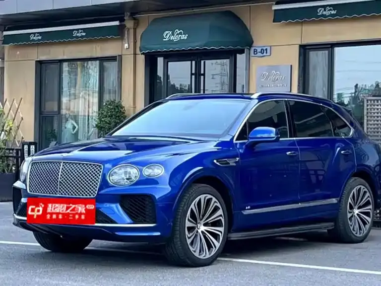 Bentley Bentayga, 2021 — фото 1